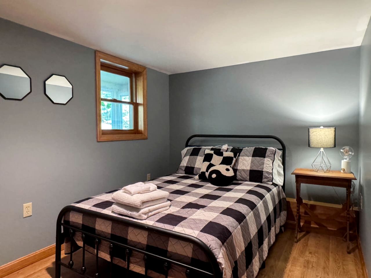 Riverfront Cabin with Cozy Interior and Deck Great for Groups in NH