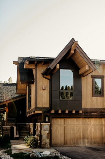 Floating Homes (United States of America, Breckenridge, Colorado)