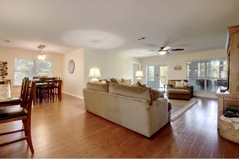 Vacation Rentals (United States of America, Bastrop , Texas)