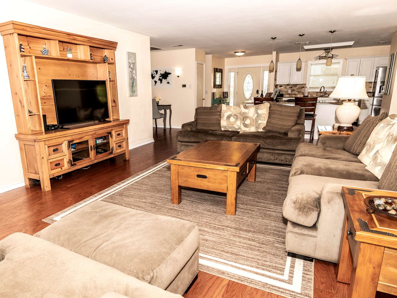 Pet-Friendly Cabin on the Banks of the Colorado River in Bastrop, TX