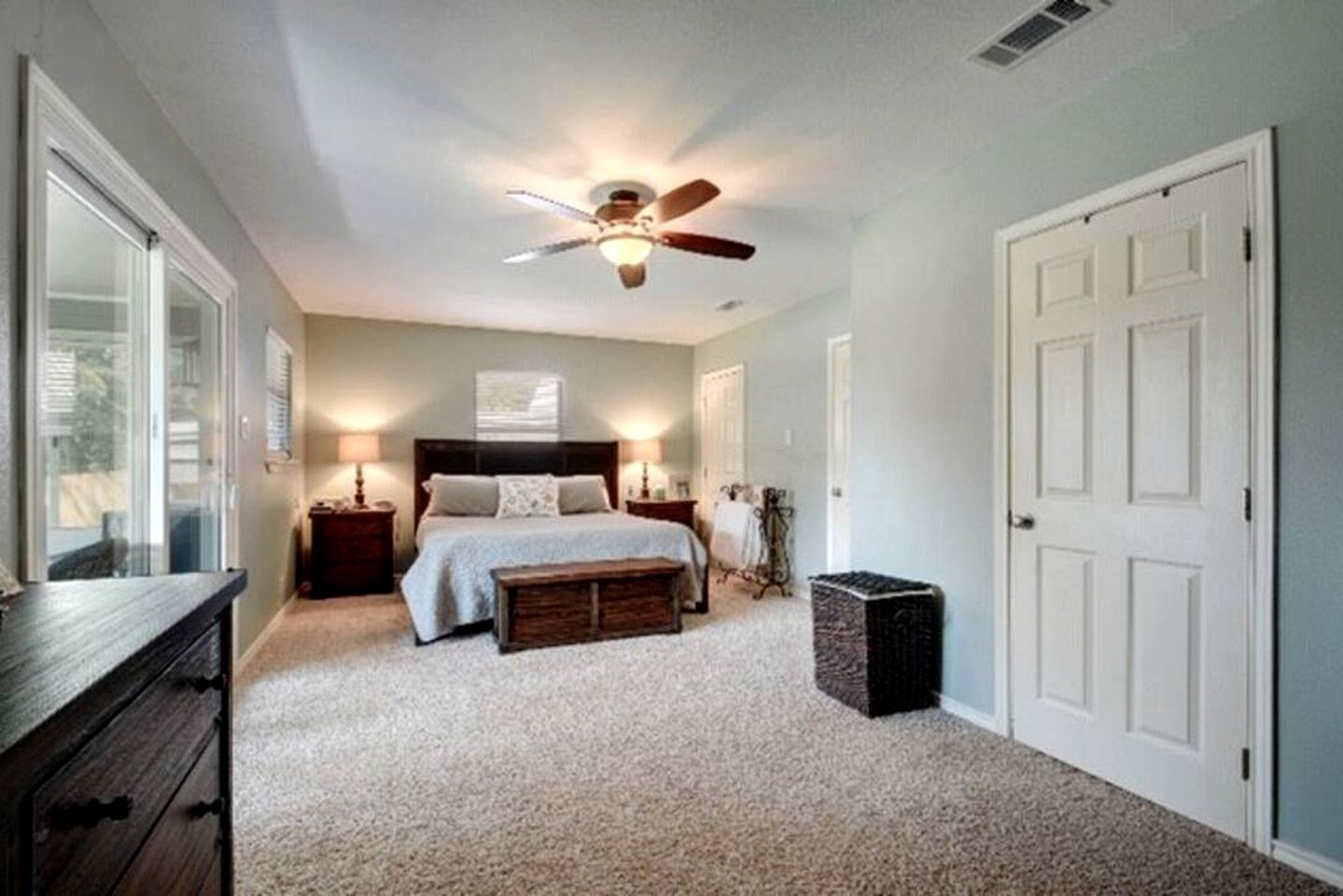 Pet-Friendly Cabin on the Banks of the Colorado River in Bastrop, TX