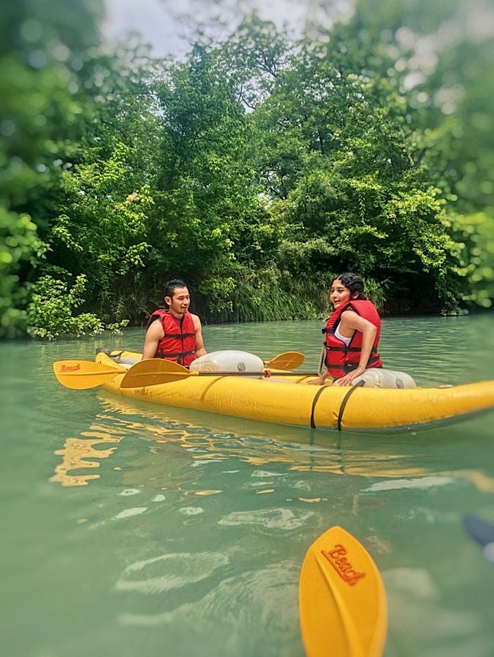 Riverside Glamping Getaway Perfect for a Family: Luxurious Safari Tent on the San Marcos River near Kingsbury, Texas