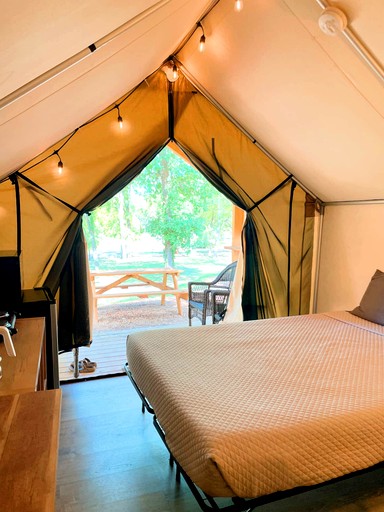 Safari Tents (United States of America, New Braunfels, Texas)