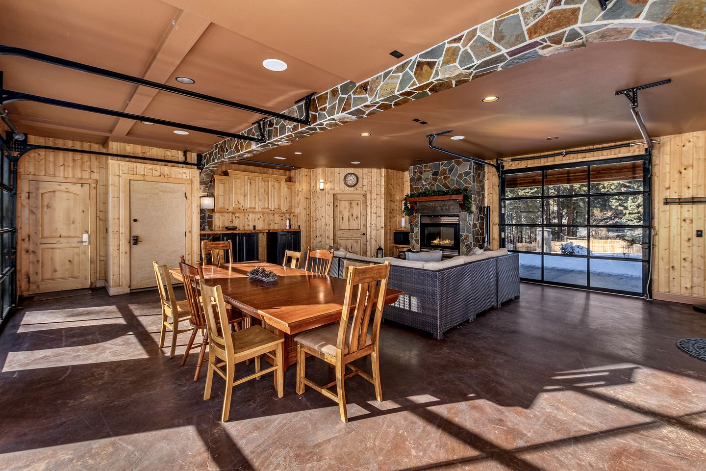 Riverfront Cabin with Modern Loft Interior in Leavenworth, Washington