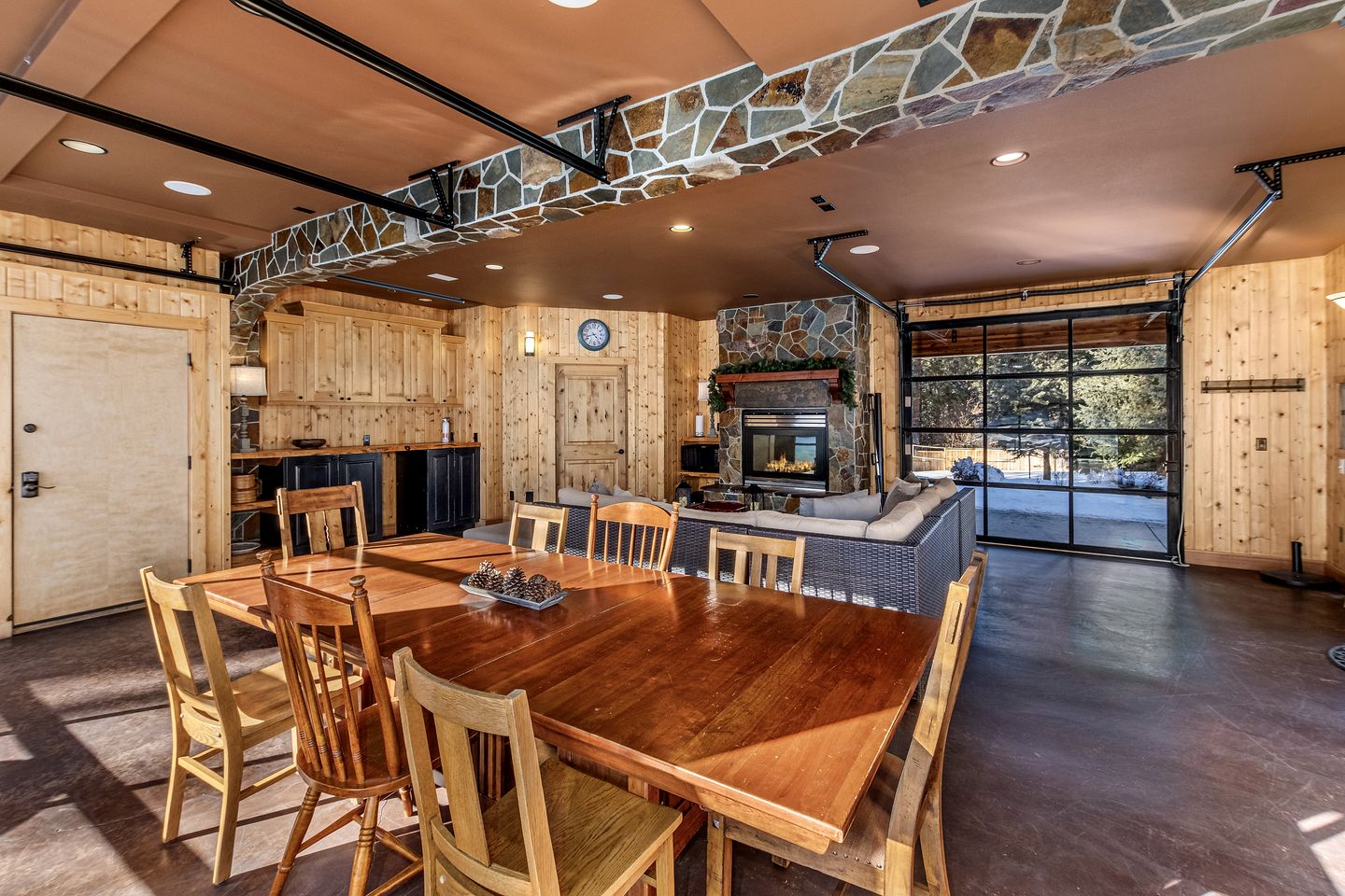 Riverfront Cabin with Modern Loft Interior in Leavenworth, Washington