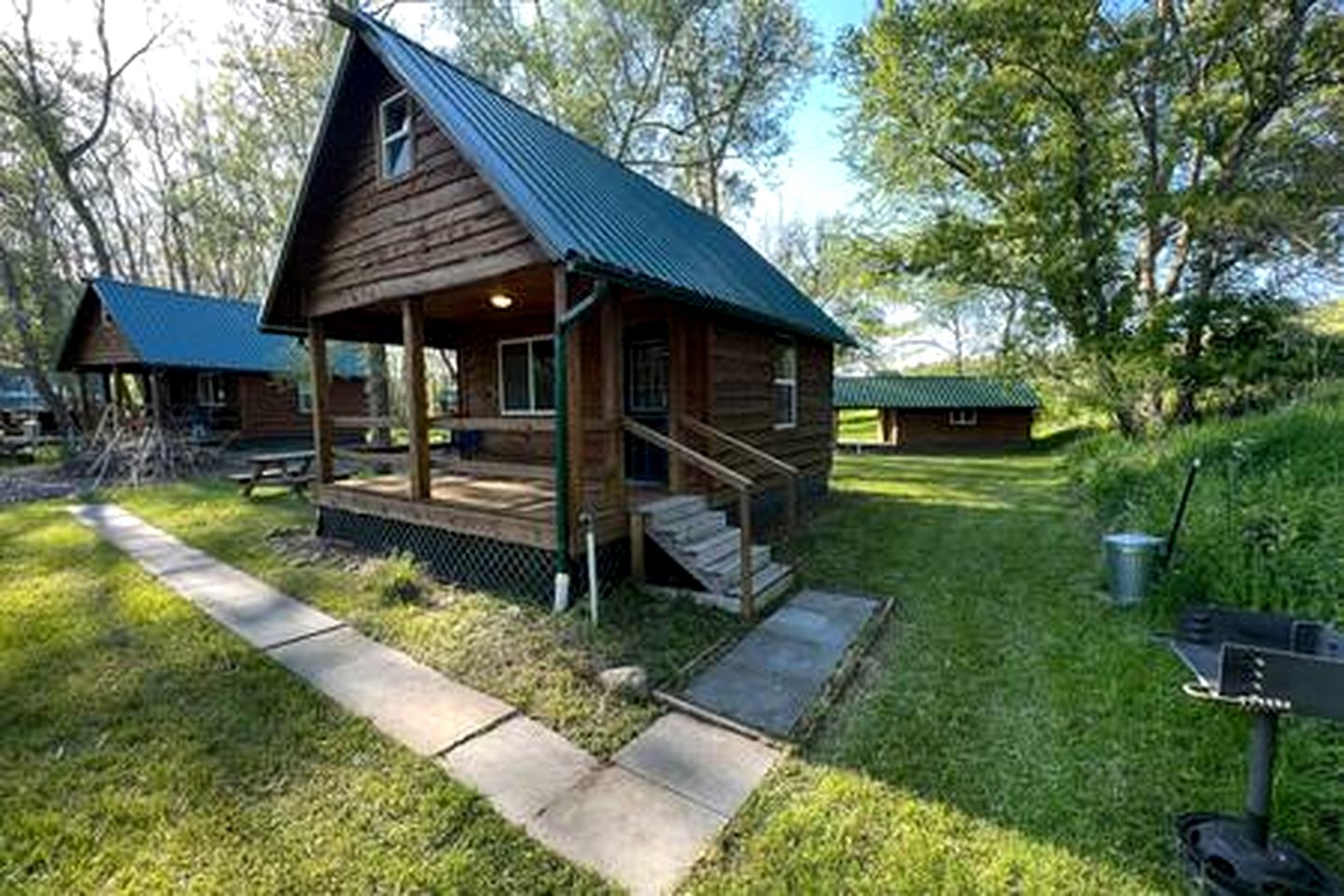Off-Grid Riverside Cabin in Belfast, NY that Sleeps 8 and Perfect Nature Escape