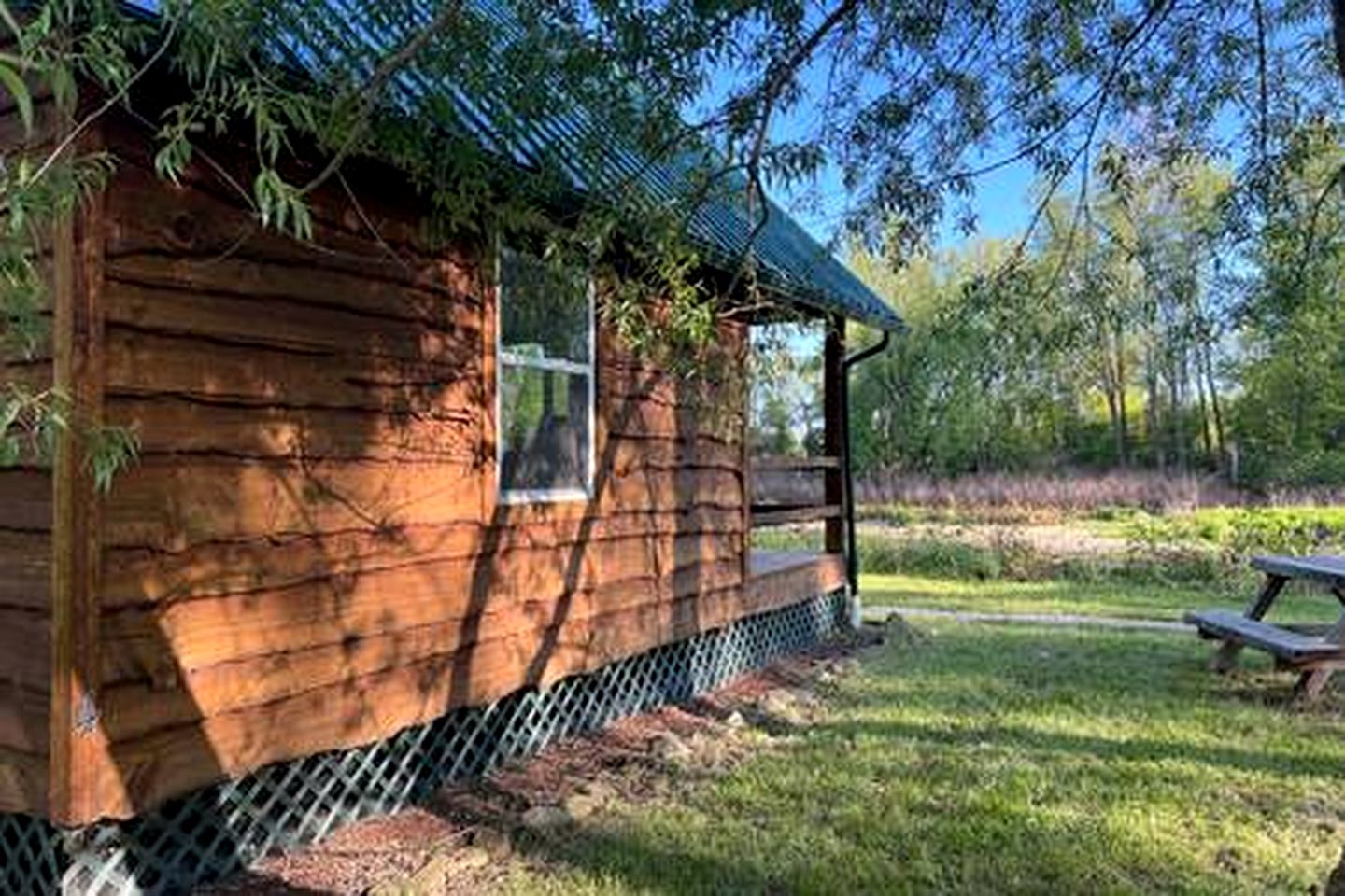 Off-Grid Riverside Cabin in Belfast, NY that Sleeps 8 and Perfect Nature Escape