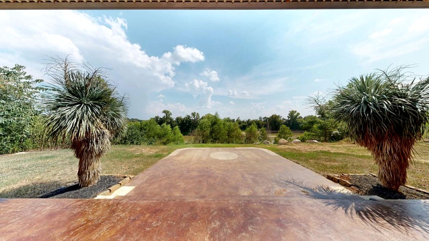Tranquil Riverfront Retreat with Pool Table and Firepit near the Brazos River in Riverside, Texas
