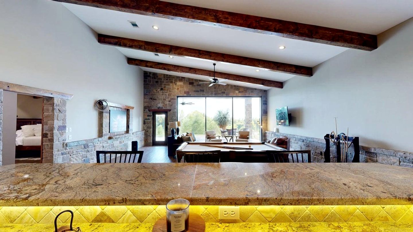 Tranquil Riverfront Retreat with Pool Table and Firepit near the Brazos River in Riverside, Texas