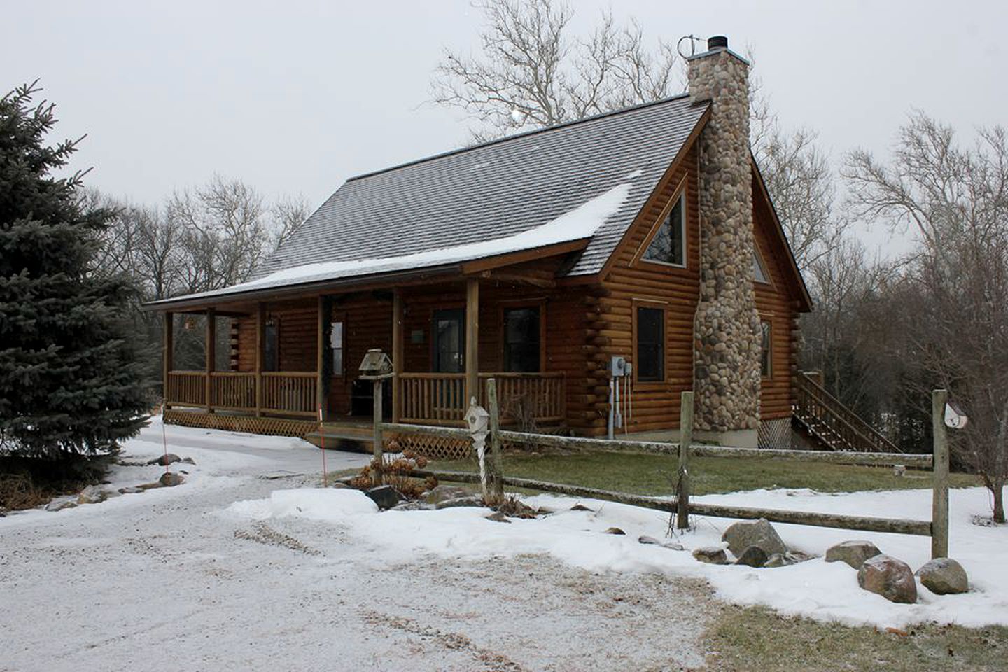 Riverside Log Cabin Perfect for a Secluded Getaway near Kalamazoo, Michigan