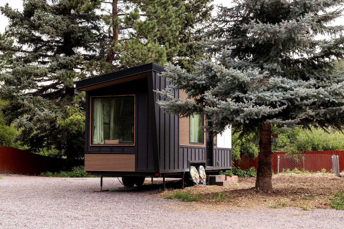 Cozy Riverside Tiny Home with Hot Tub & Sauna near Gold Medal River in Bailey, Colorado