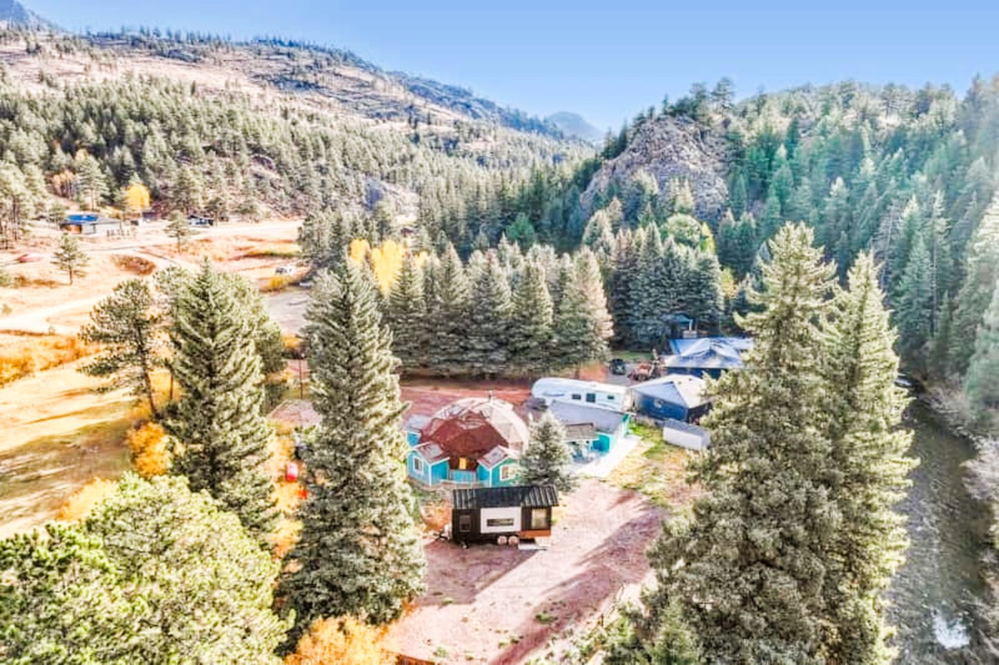 Cozy Riverside Tiny Home with Hot Tub & Sauna near Gold Medal River in Bailey, Colorado