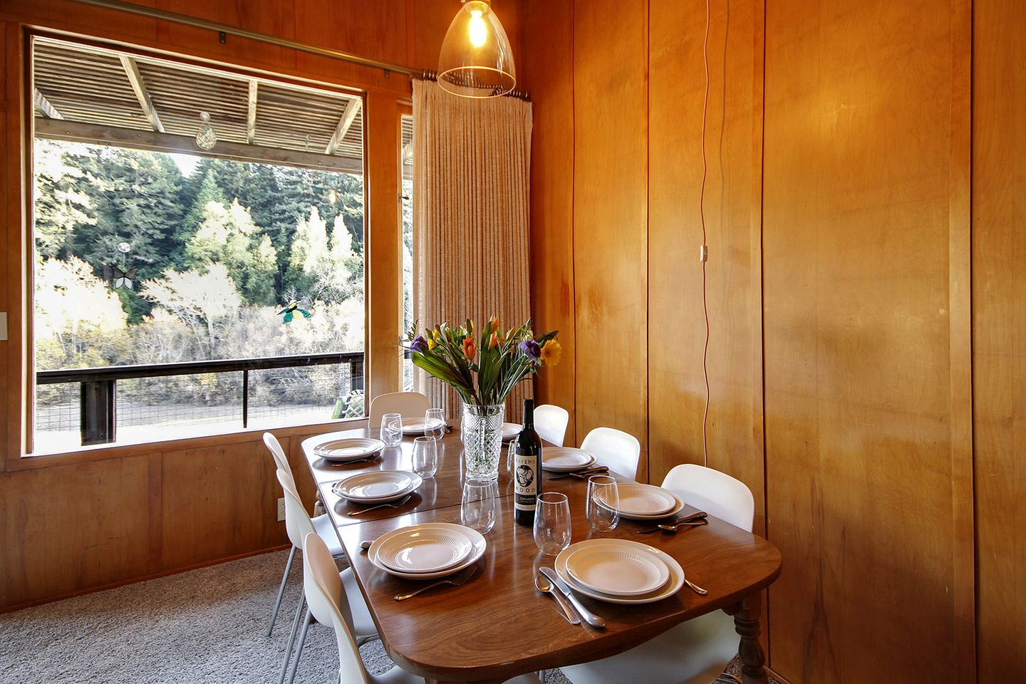 Fascinating Riverfront Cottage with Ping Pong Table in Guerneville, California
