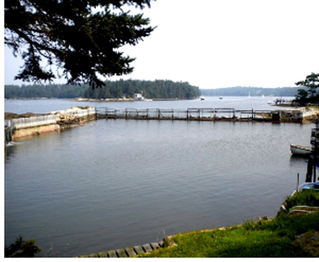 Cabins (South Bristol, Maine, United States)