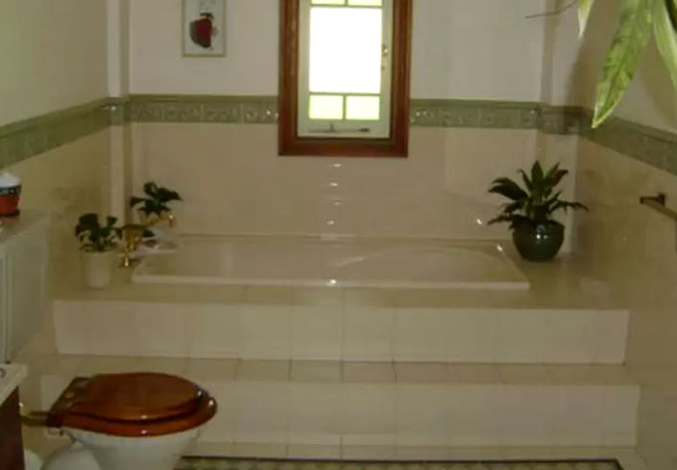 Charming Bed and Breakfast Getaway near the Nerang River in Queensland