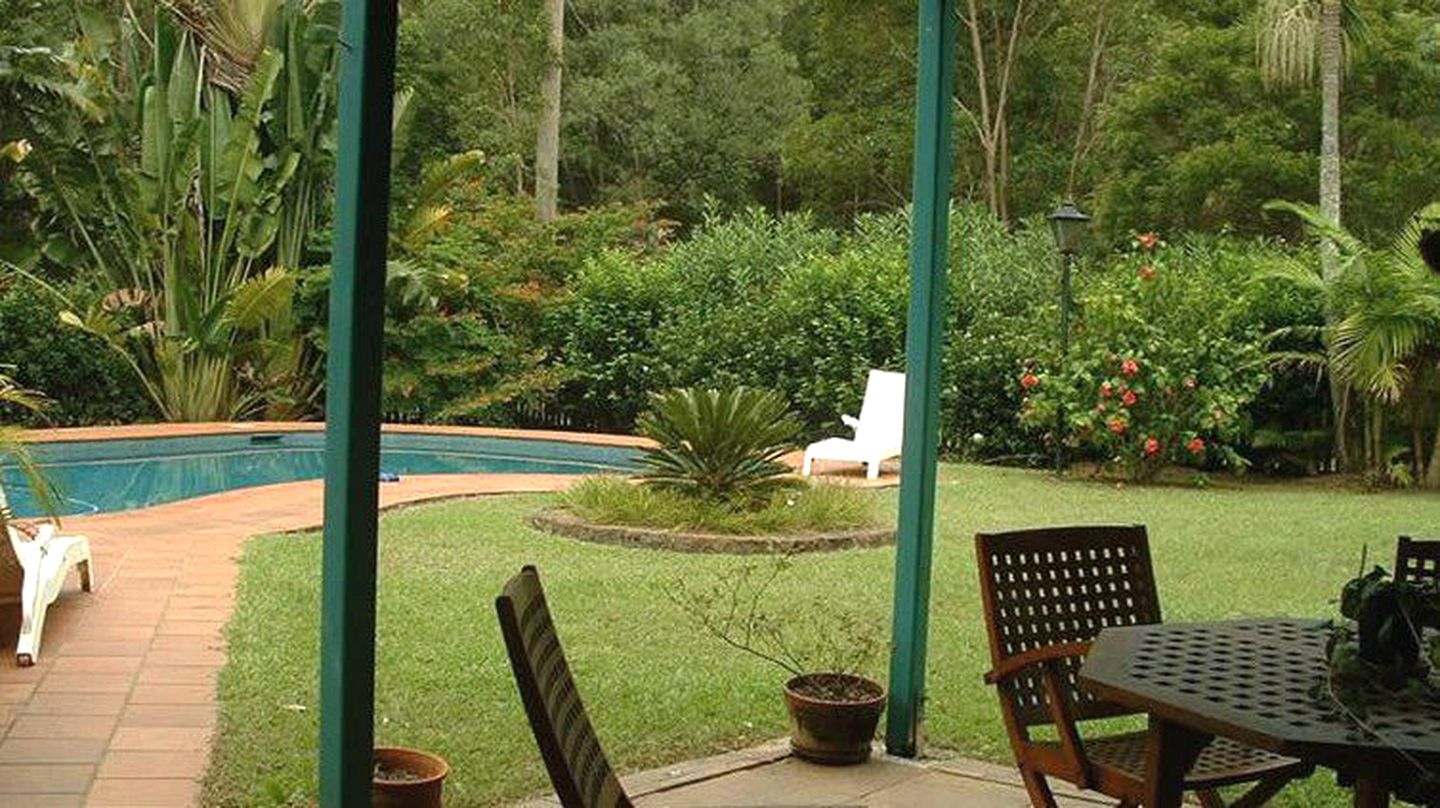 Cozy Bed and Breakfast in the Country Outside of Brisbane, Queensland