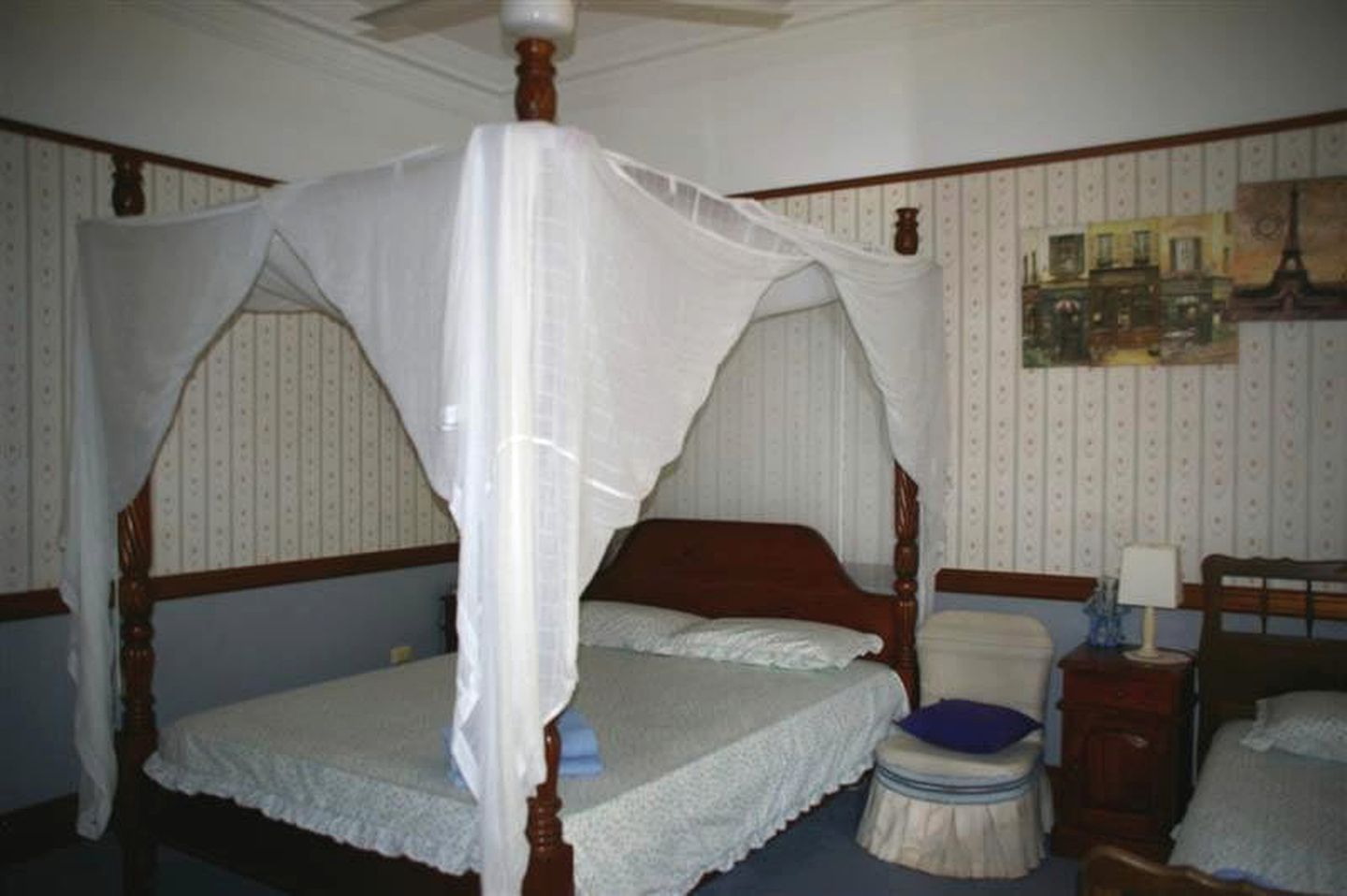 Cozy Bed and Breakfast in the Country Outside of Brisbane, Queensland