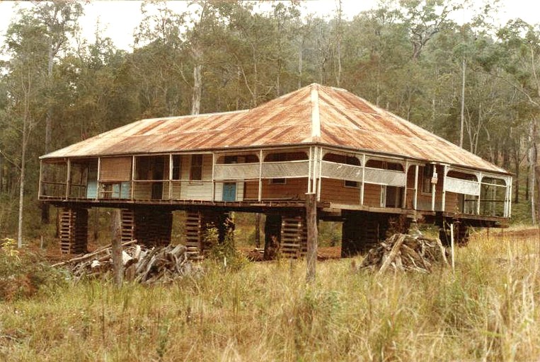 Nature Lodges (Gilston, Queensland, Australia)