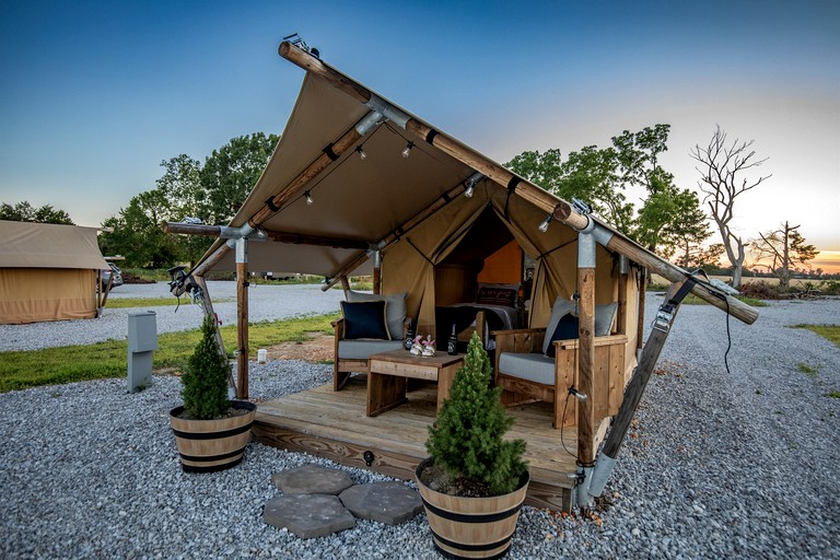 Tented Cabins (United States of America, Cassville, Missouri)