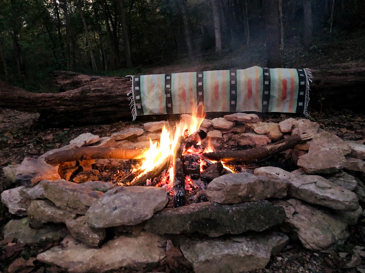 Magical Tree House Rental near Kansas City for Glamping in Missouri