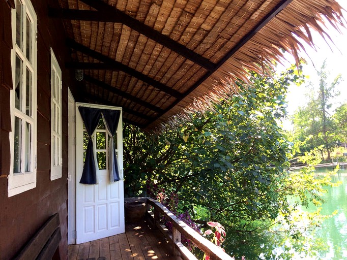 Huts (Ko Chang, Central Thailand, Thailand)