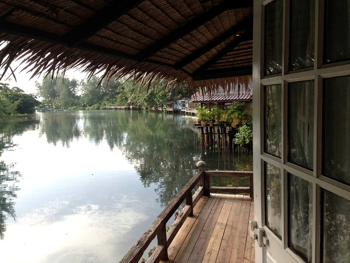 Huts (Ko Chang, Central Thailand, Thailand)