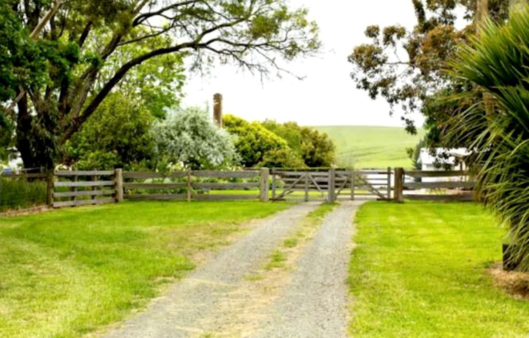 Cottages (Sassafras, Tasmania, Australia)