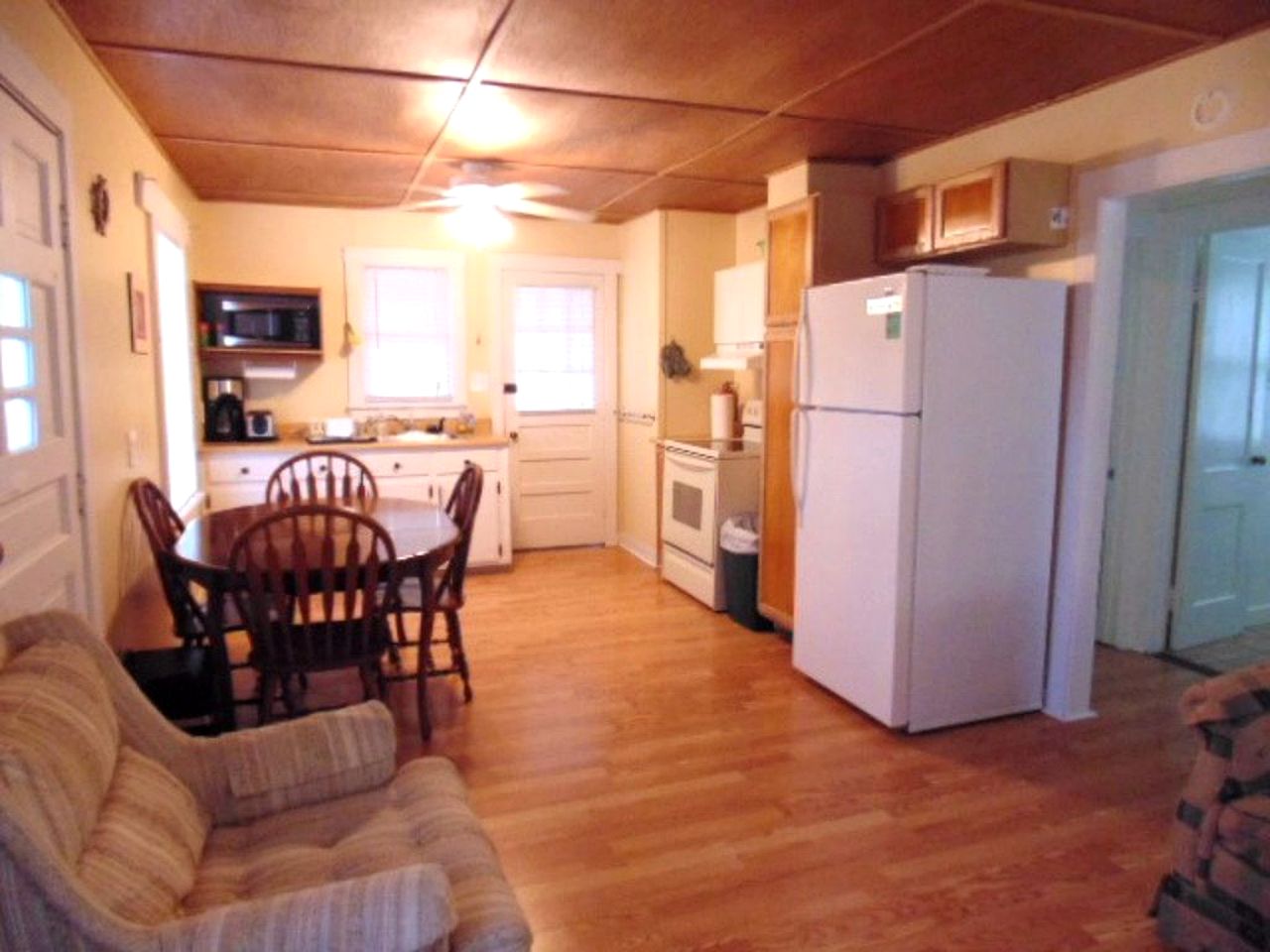 Enchanting Cottage Rental in Marblehead, Ohio