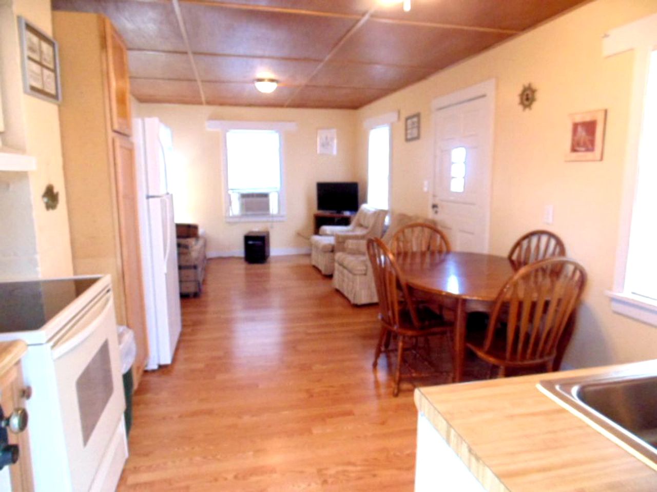 Enchanting Cottage Rental in Marblehead, Ohio