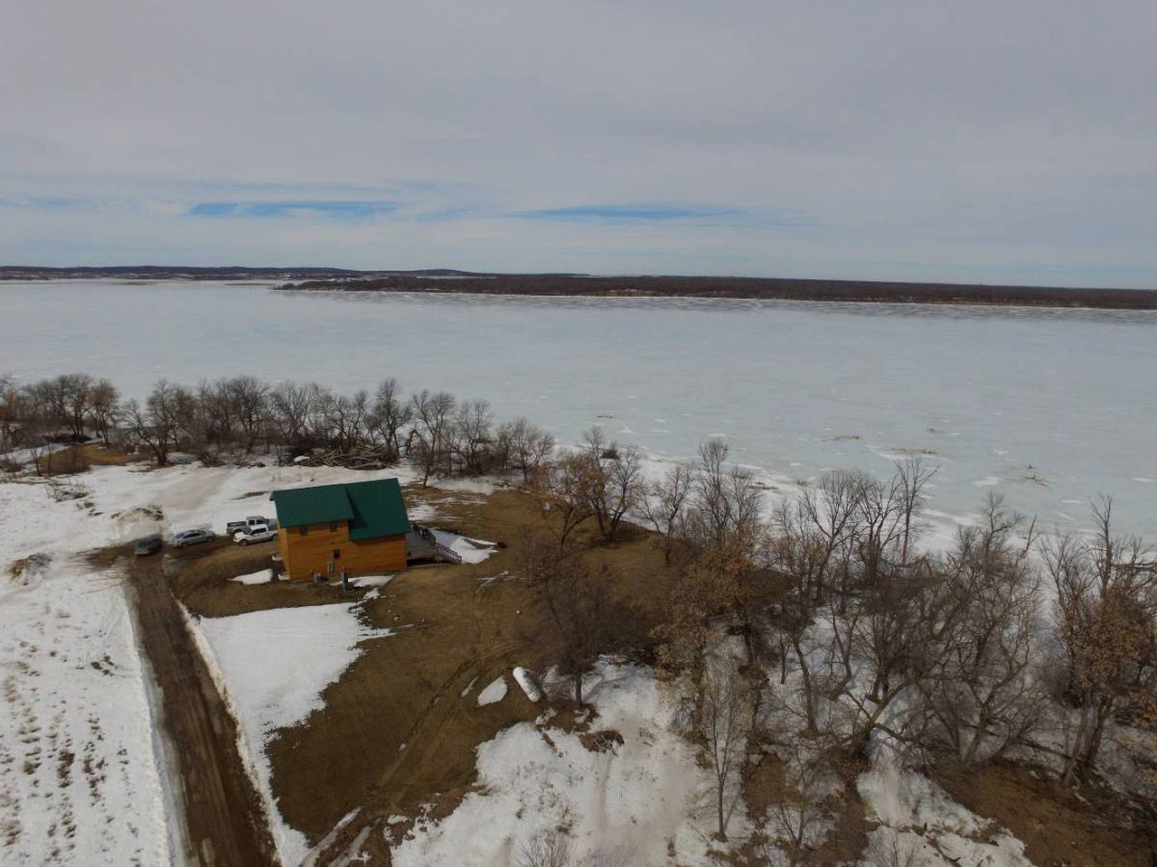 Spacious and Secluded Cabin Rental on Devils Lake in North Dakota