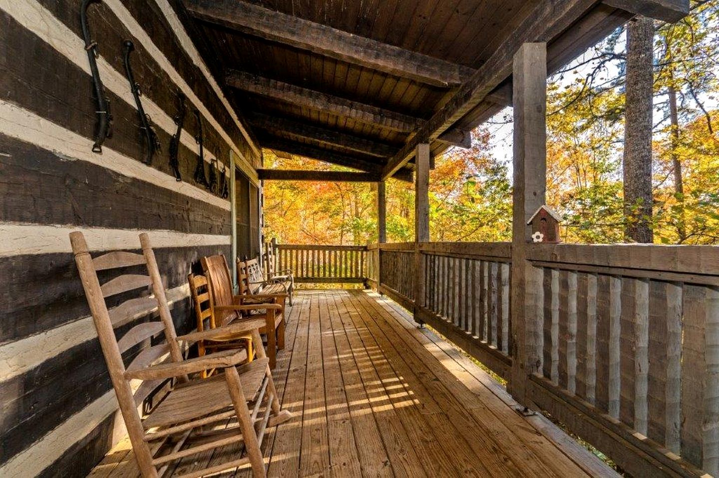 Retreat to the Smokies: Glamping Cabin with Hot Tub and Games Room