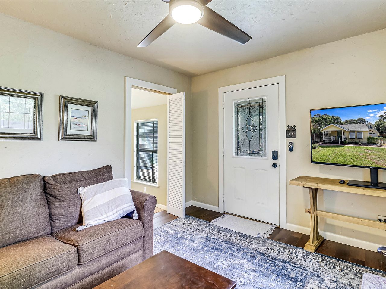 Charming Historic Beach House with Oak-Shaded Yard near Shore & Dining in Rockport, Texas