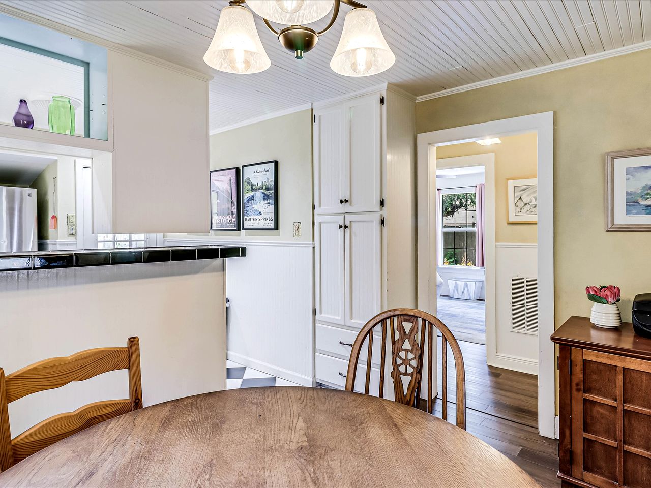 Charming Historic Beach House with Oak-Shaded Yard near Shore & Dining in Rockport, Texas