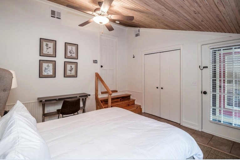 Cabins (United States of America, Rogers, Arkansas)