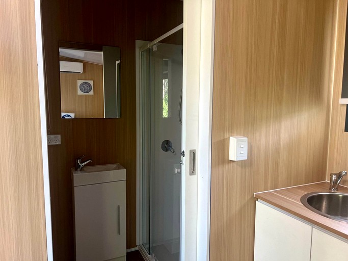 Tiny Houses (Australia, Glenwood, New South Wales)