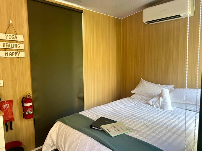 Tiny Houses (Australia, Glenwood, New South Wales)