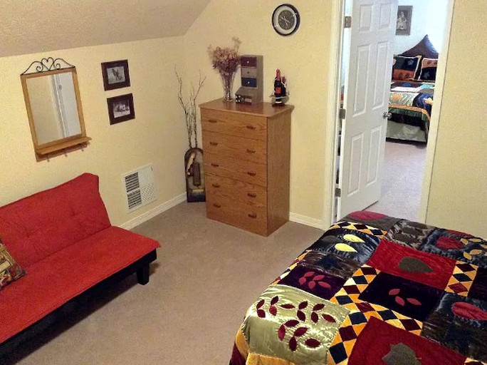 Nature Lodges (King Hill, Idaho, United States)