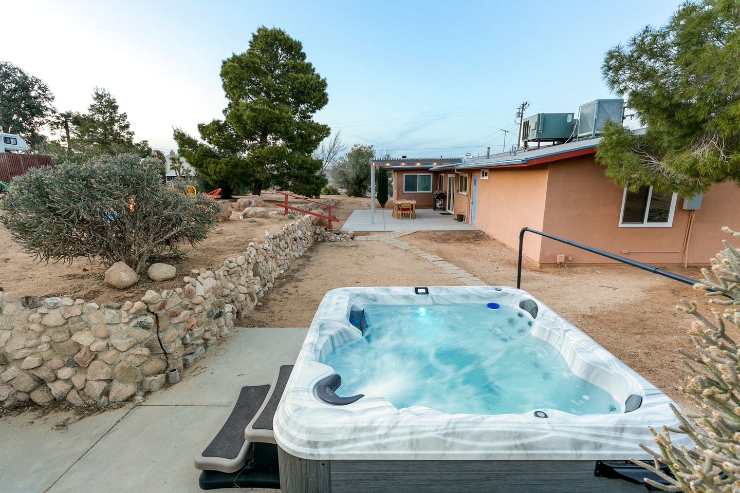 Cute House for Family Glamping Trips near Joshua Tree National Park, California