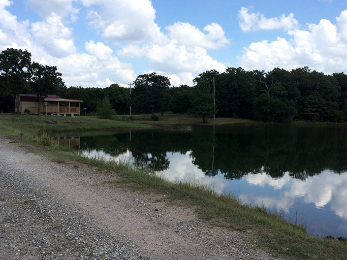 Cabins (Allen, Oklahoma, United States)