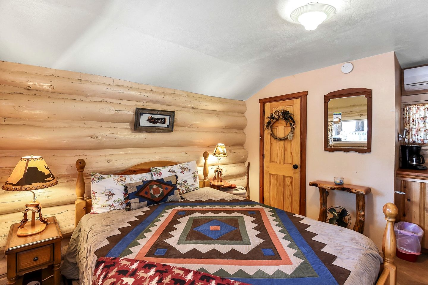 Simple and Historic Fishing Log Cabin for a Rustic Retreat to Northern Arizona