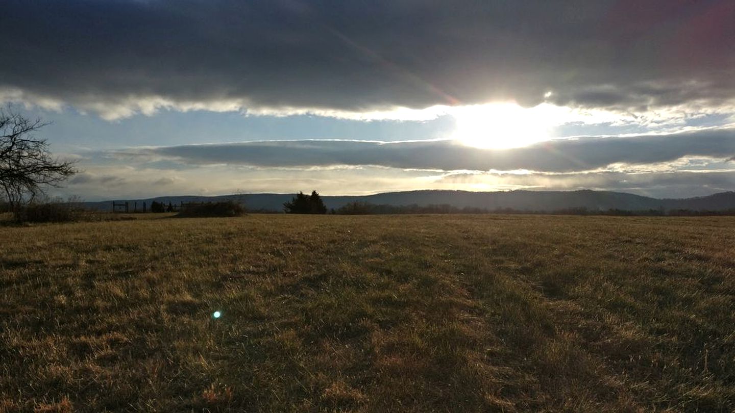 Exquisite Sunny Cabin Rental with a Hot Tub in Front Royal, Virginia