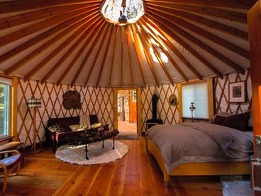 Romantic and Secluded Yurt Rental near Yosemite National Park in Oakhurst, California - Photo 3