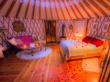 Romantic and Secluded Yurt Rental near Yosemite National Park in Oakhurst, California - Photo 2