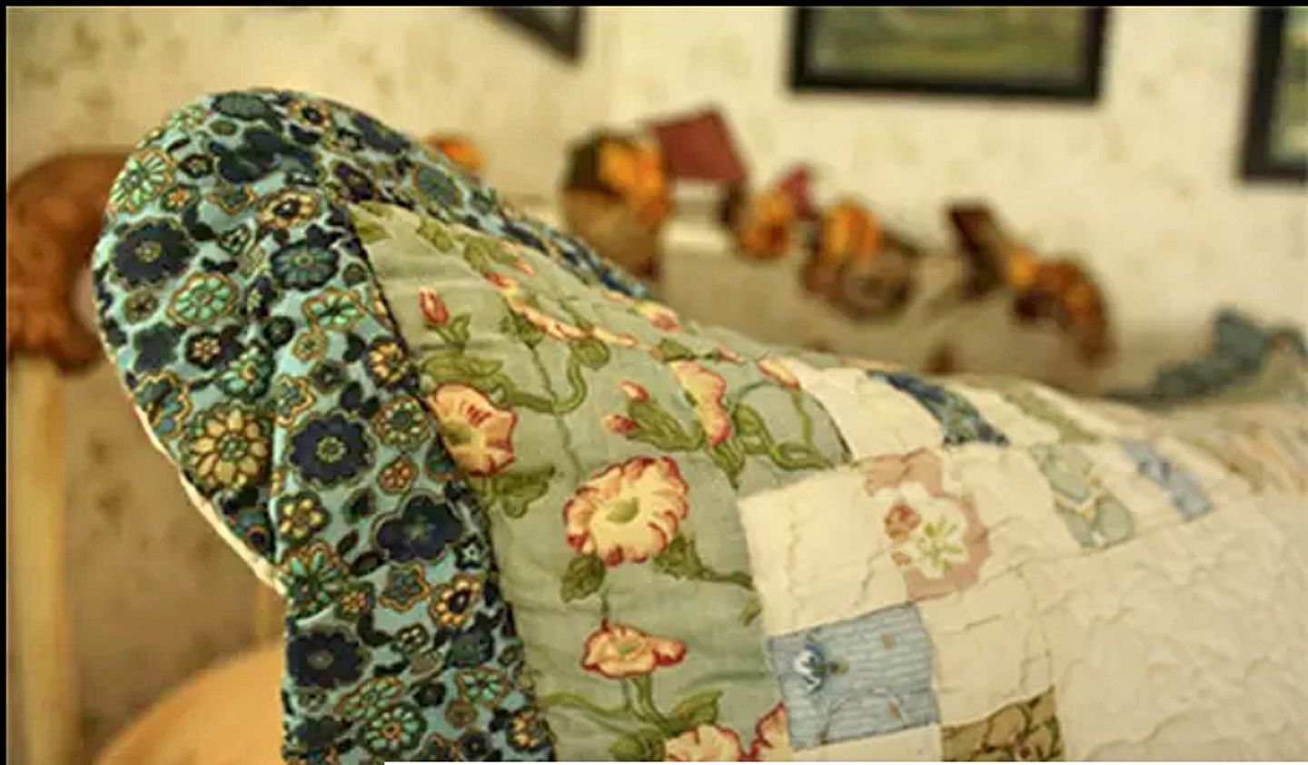 Romantic Bed and Breakfast Getaway with a Fireplace in Lincoln, Nebraska