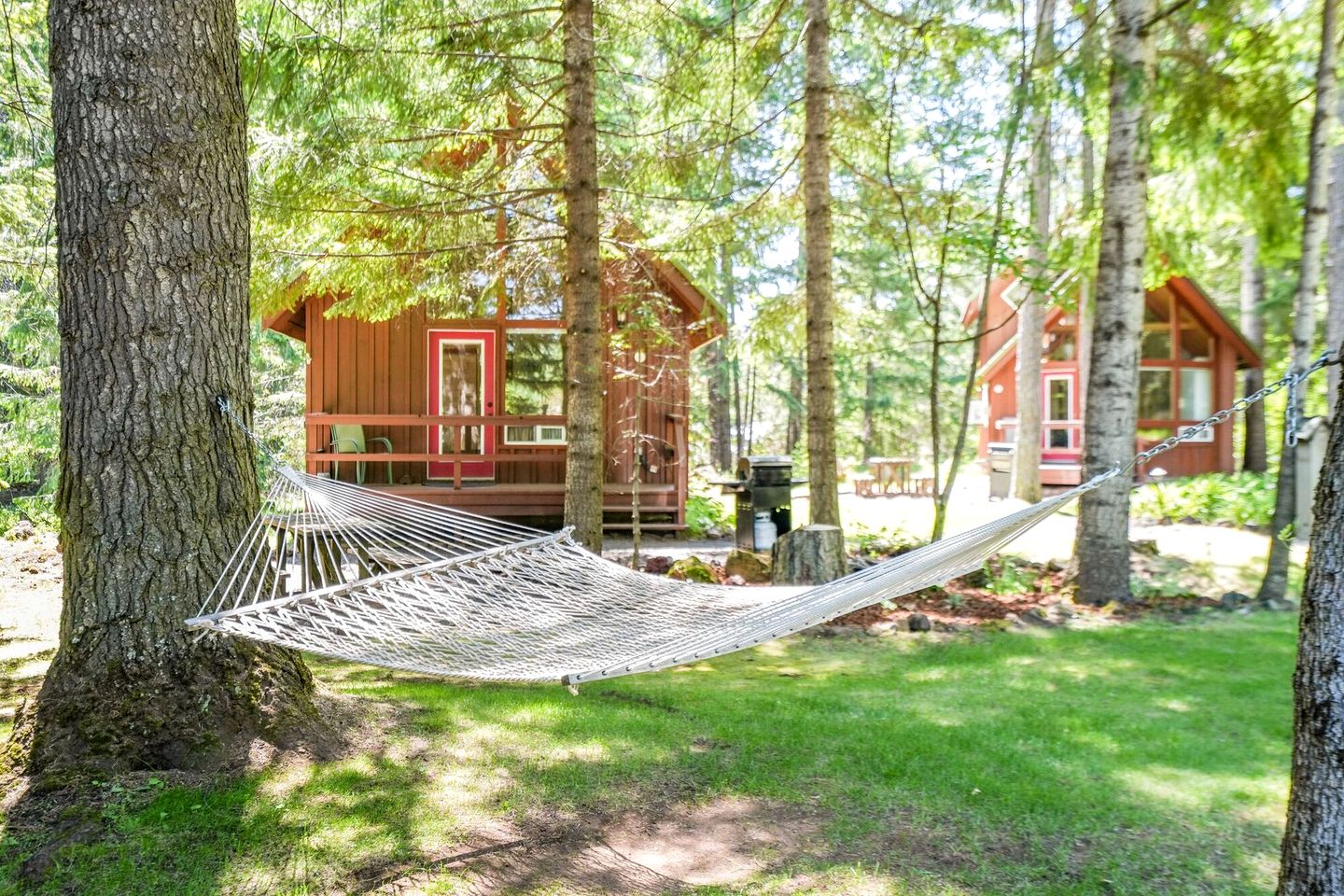 Affordable and Romantic Couples' Cabin Rental near Gifford Pinchot National Forest, Washington