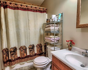 Romantic Cabin in Luxurious Cabin in Hocking Hills, Ohio photo 4