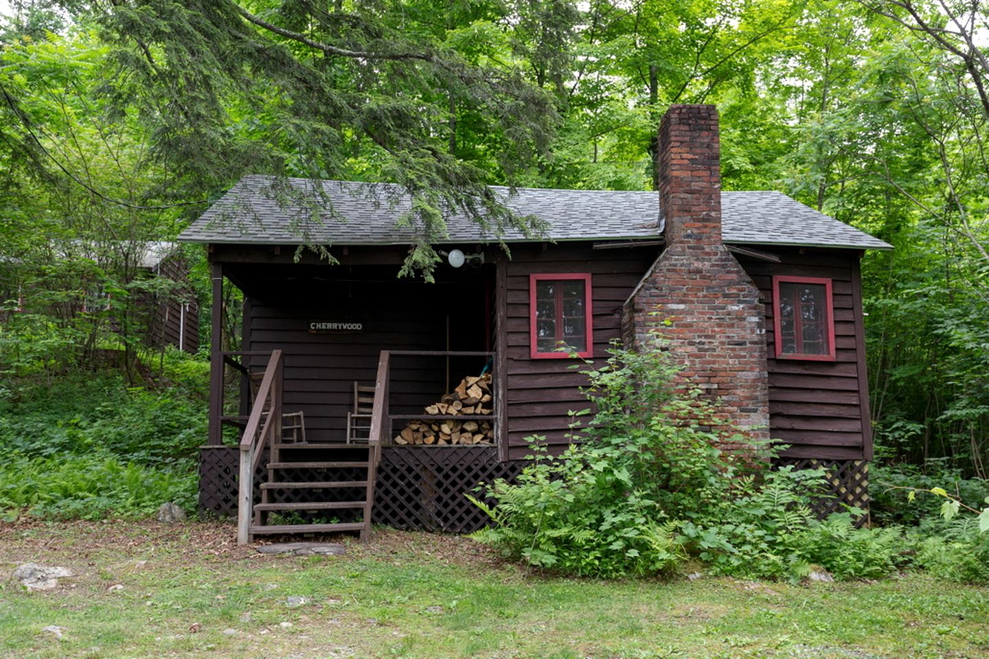 Romantic Couples' Cabin Retreat with Fireplace near White Mountain Forest