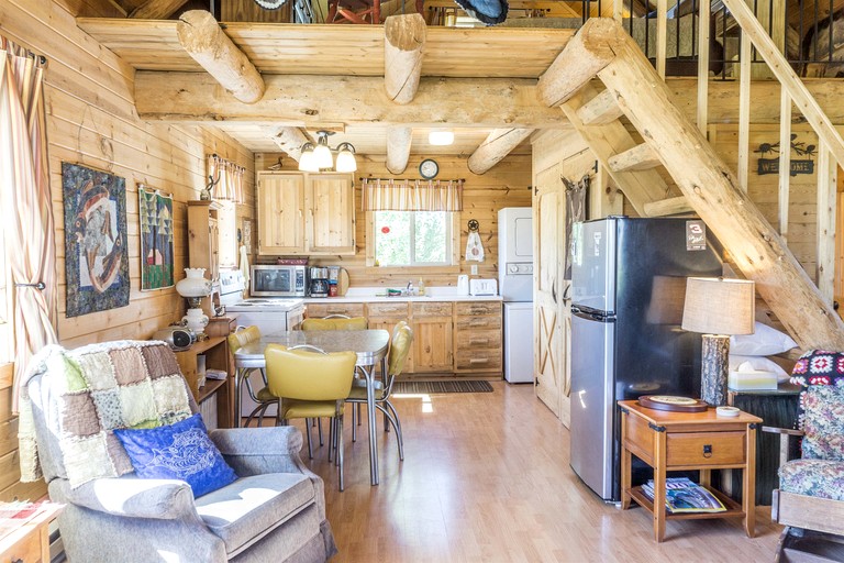 Cabins (United States of America, Ennis, Montana)