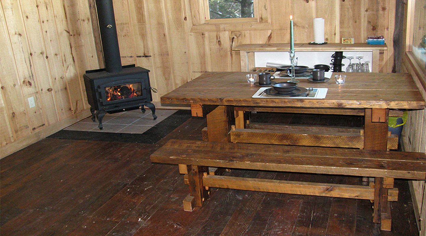 Cabin Rental near Toronto, Ontario