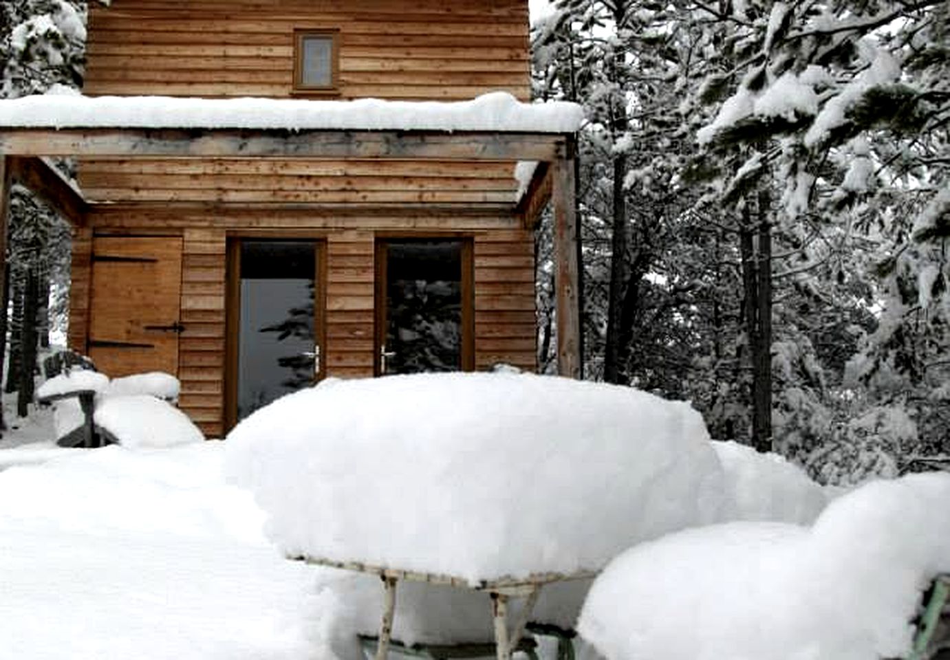 Romantic Cabins with Fantastic Views in the South of France